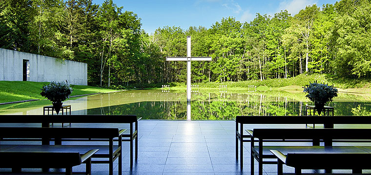 Chapel on the water・Ice Chapel
