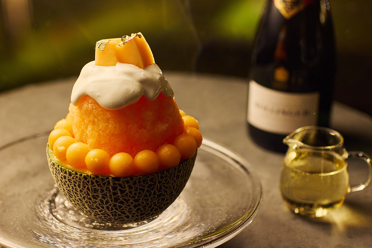 リゾナーレトマム宿泊者限定のラウンジで楽しむ「赤肉メロンの贅沢かき氷」