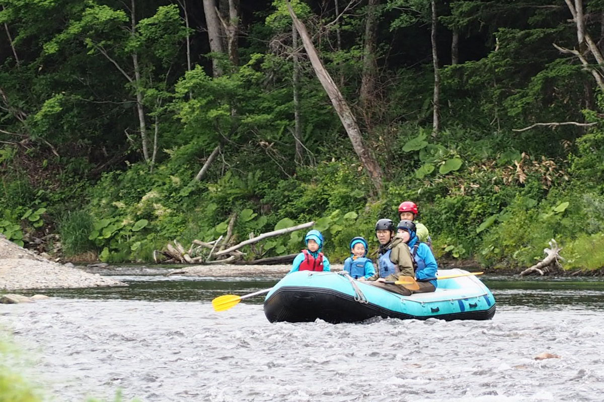 Slow Rafting Slow Rafting (Spring)|Activity|Hoshino Resorts TOMAMU
