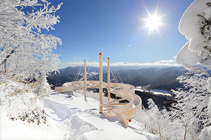 星野 Tomamu滑雪場特色服務介紹  霧冰平台